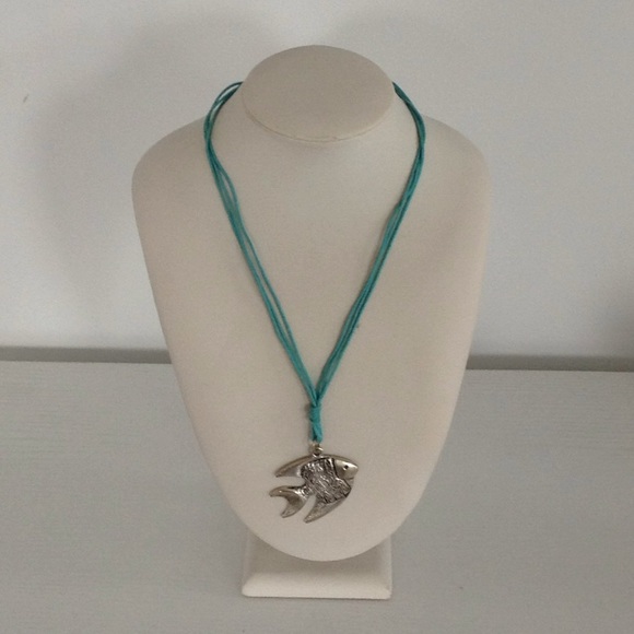 Jewelry - Fish necklace
